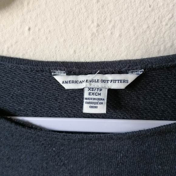 American Eagle Floral Sleeve Top - Picture 2 of 4